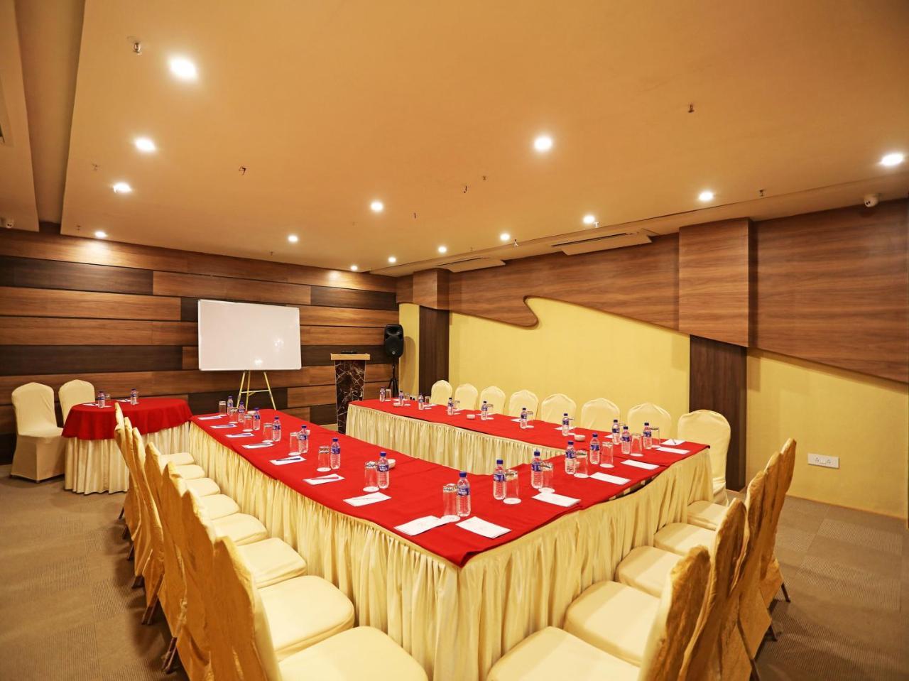 Oyo 16835 Stayotel Kolkata Airport 외부 사진